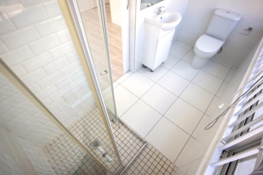 2 Bedroom Property for Sale in Sea Point Western Cape